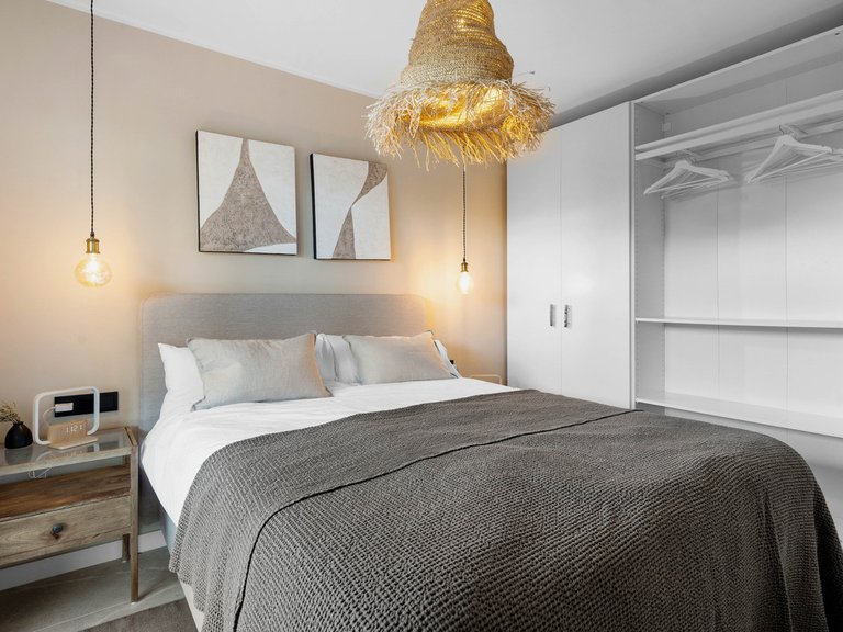 Apartment for Sale in Nueva Andalucía, Malaga 18