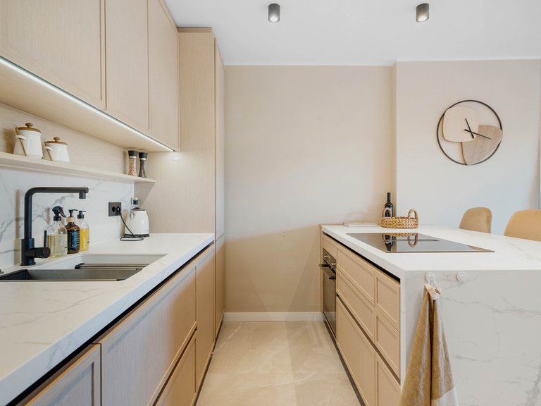 Apartment for Sale in Nueva Andalucía, Malaga 7