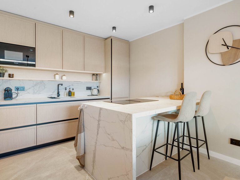 Apartment for Sale in Nueva Andalucía, Malaga 8