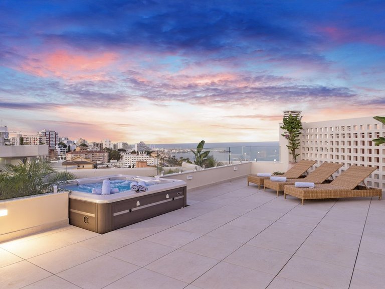 Penthouse for Sale in Benalmadena Costa, Malaga 10