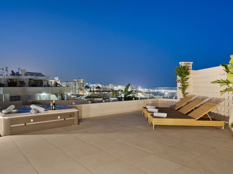 Apartment for Sale in Benalmadena Costa, Malaga 2