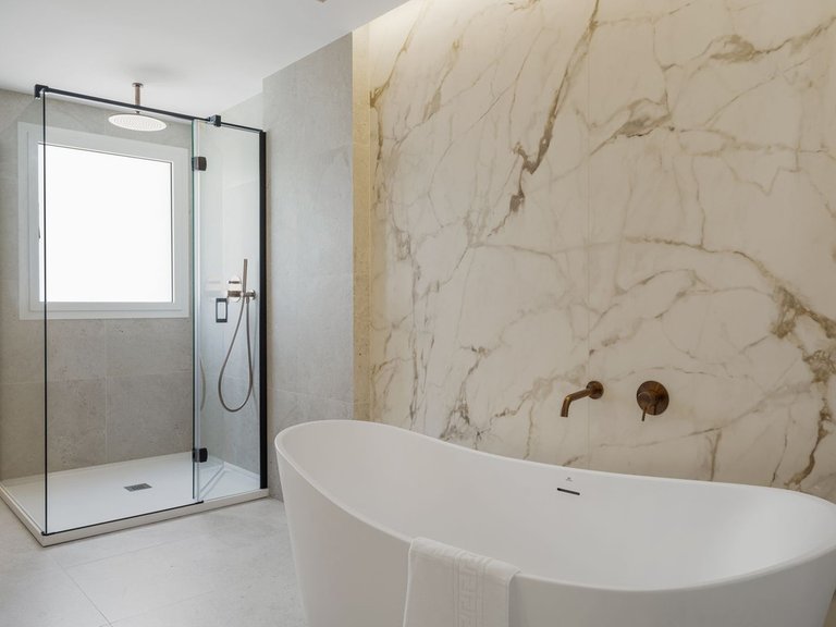 Apartment for Sale in Benalmadena Costa, Malaga 20