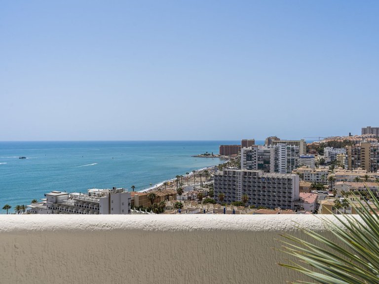 Penthouse for Sale in Benalmadena Costa, Malaga 37