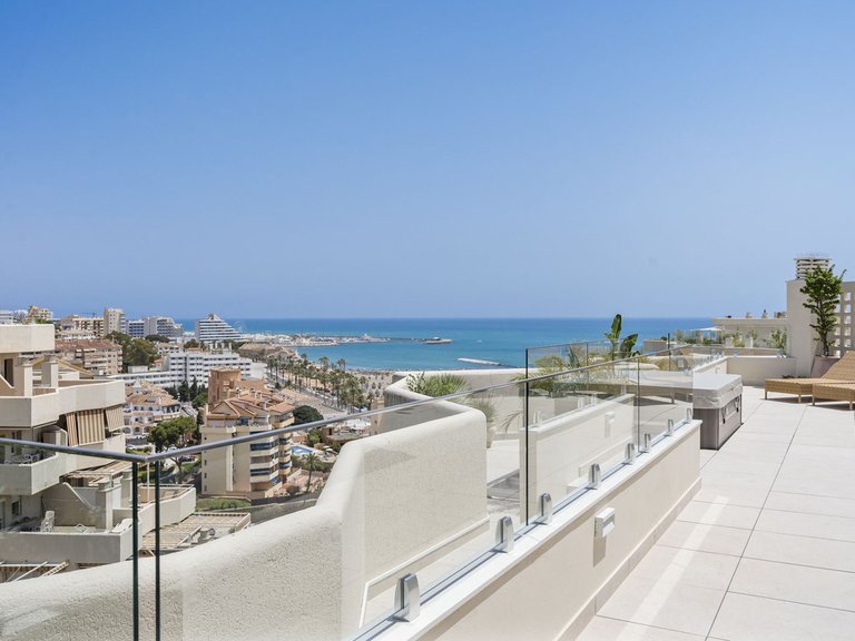 Apartment for Sale in Benalmadena Costa, Malaga 39