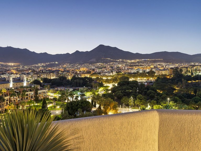 Apartment for Sale in Benalmadena Costa, Malaga 8