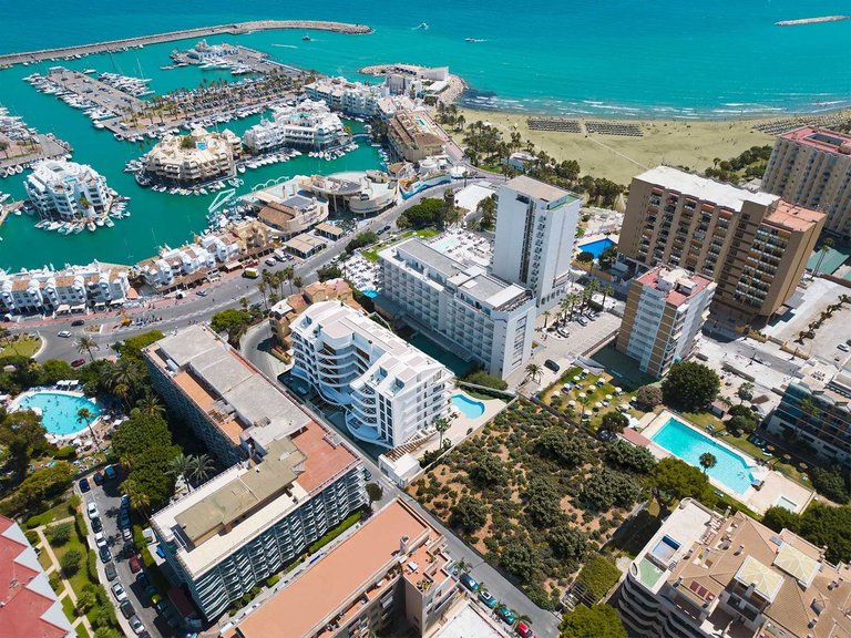 Apartment for Sale in Benalmadena, Malaga 2