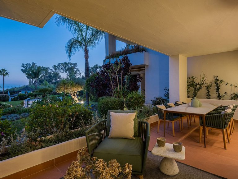 Apartment for Sale in New Golden Mile, Malaga 31