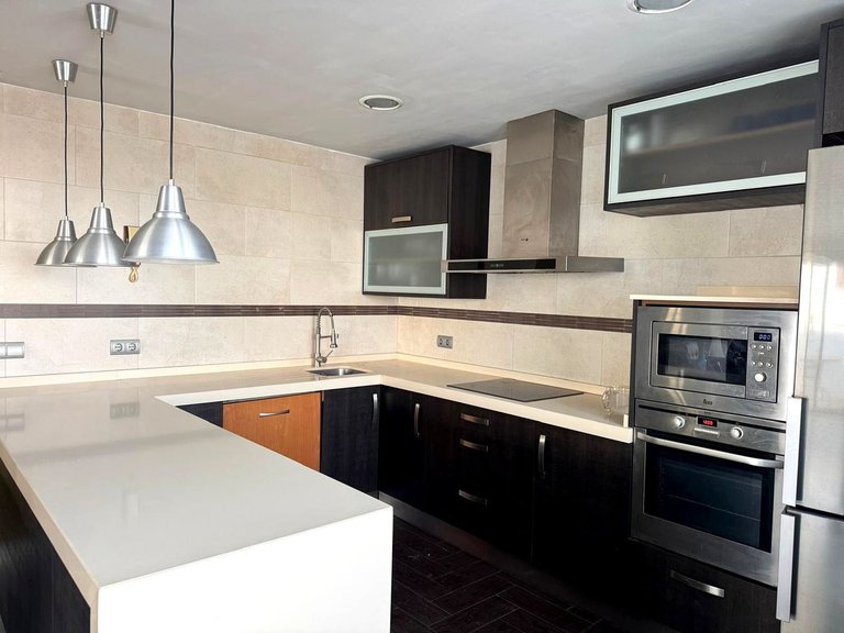 Villa for Sale in New Golden Mile, Malaga 10