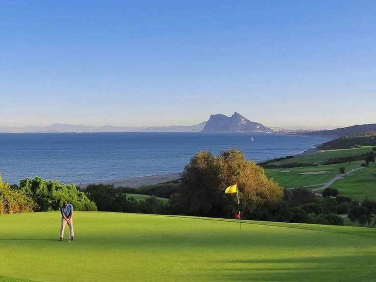 Apartment for Sale in La Duquesa, Malaga 10