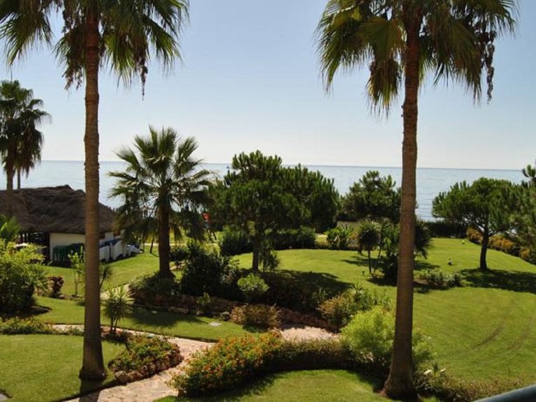 Apartment for Sale in Calahonda, Malaga 32