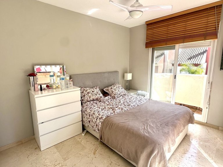 Villa for Sale in Estepona, Malaga 13
