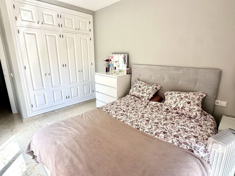 Villa for Sale in Estepona, Malaga 14