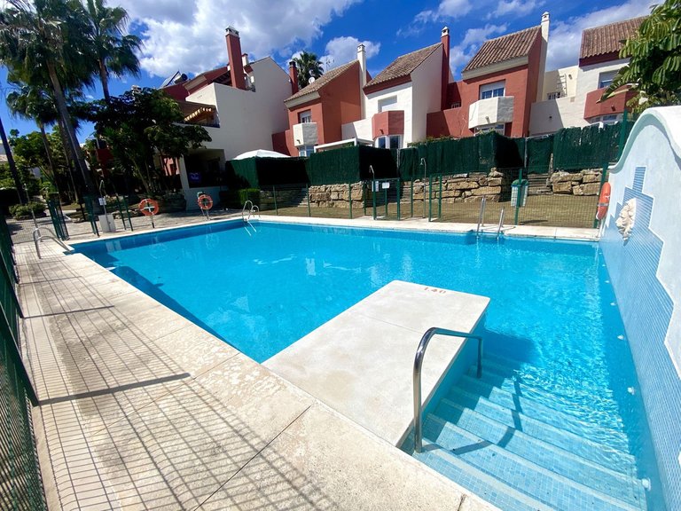 Villa for Sale in Estepona, Malaga 28