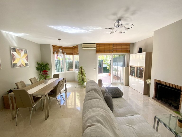 Villa for Sale in Estepona, Malaga 5