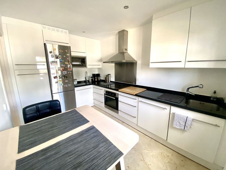 Villa for Sale in Estepona, Malaga 9