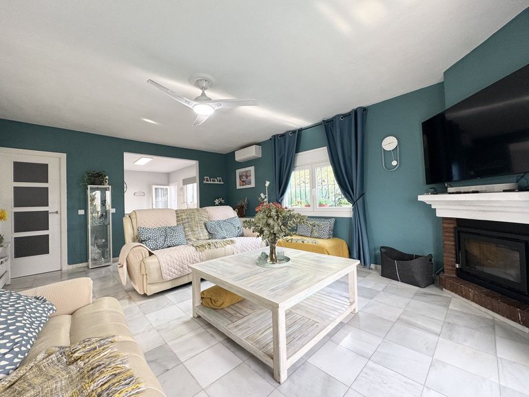 Villa for Sale in La Duquesa, Malaga 10
