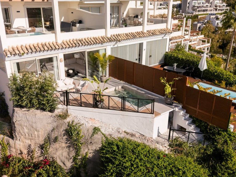 Apartment for Sale in Nueva Andalucía, Malaga 10