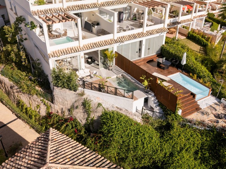 Apartment for Sale in Nueva Andalucía, Malaga 11