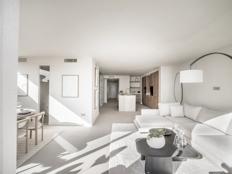 Apartment for Sale in Nueva Andalucía, Malaga 15