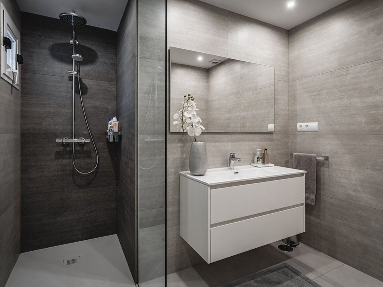 Apartment for Sale in The Golden Mile, Malaga 20
