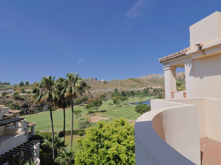 Apartment for Sale in Benahavís, Malaga 17