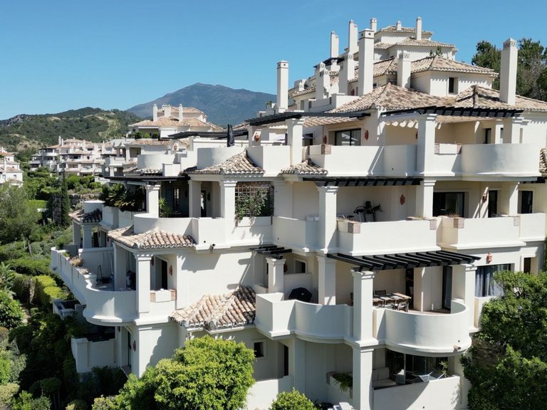 Apartment for Sale in Benahavís, Malaga 25