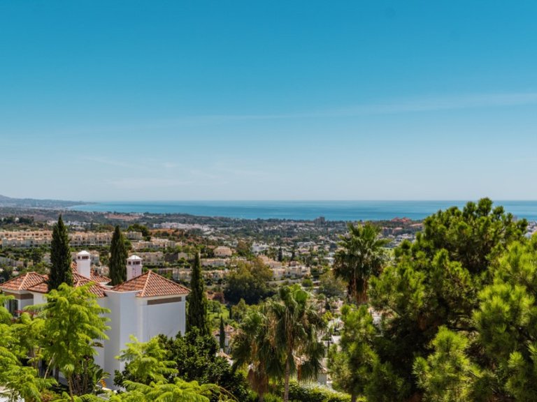 Apartment for Sale in Benahavís, Malaga 42