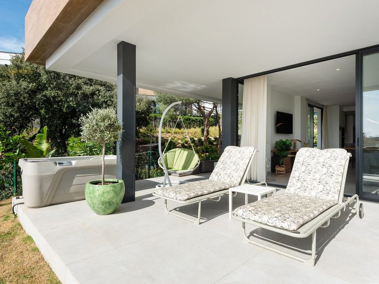 Apartment for Sale in Artola, Malaga 5