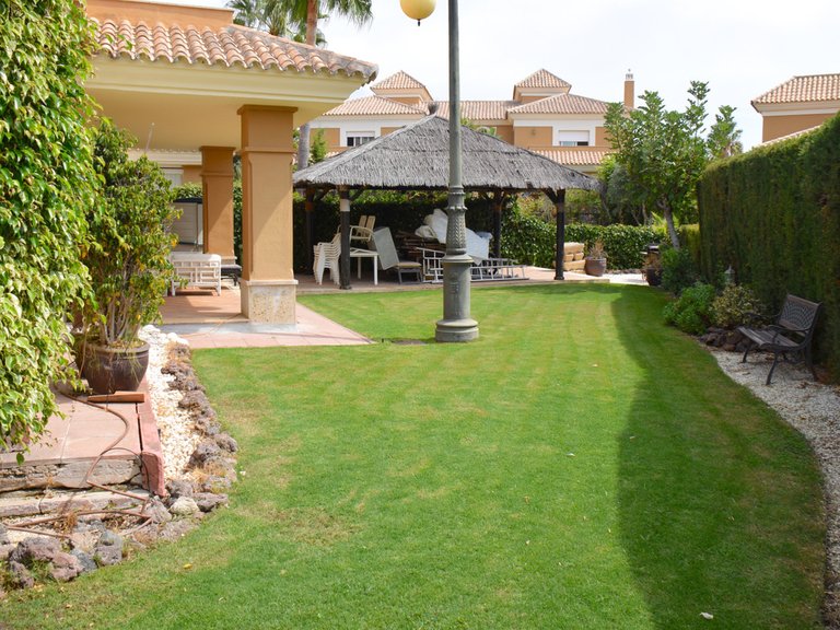 Villa for Sale in Santa Clara, Malaga 26