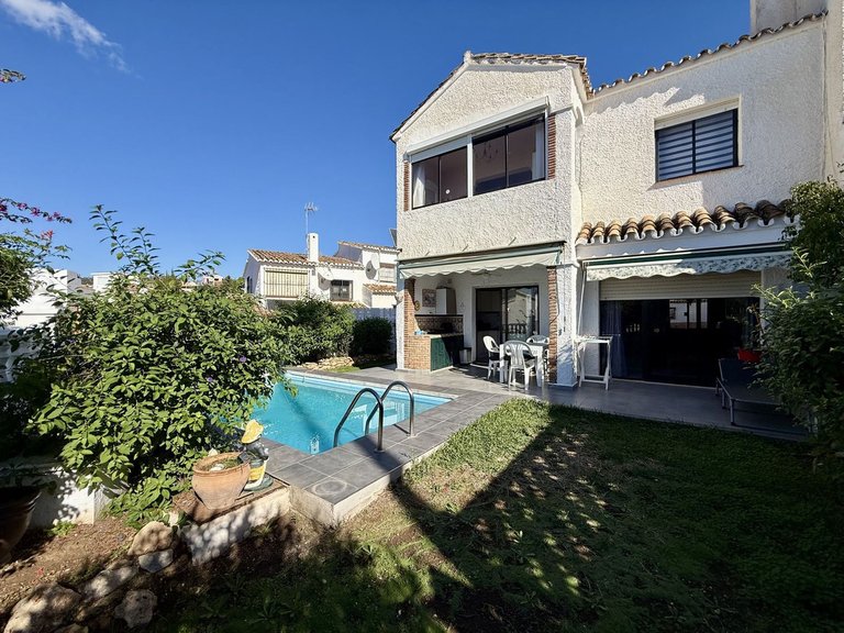 Villa for Sale in Calypso, Malaga 5