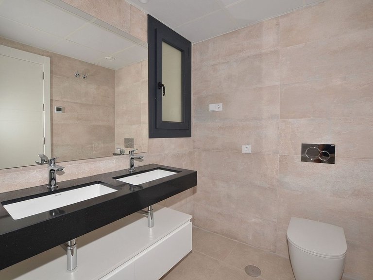 Penthouse for Sale in Higueron, Malaga 24
