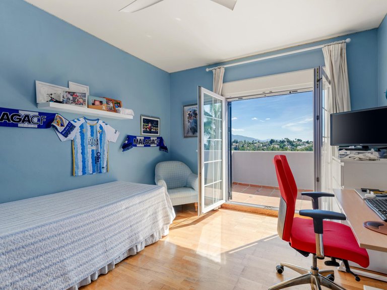 Villa for Sale in Estepona, Malaga 25