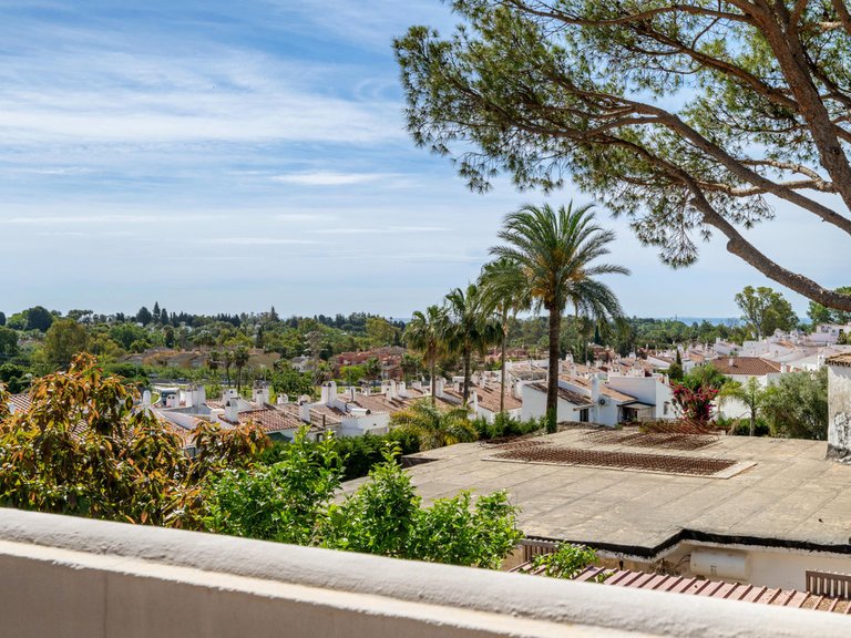 Villa for Sale in Estepona, Malaga 26