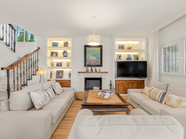 Villa for Sale in Estepona, Malaga 7