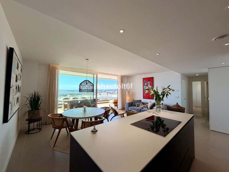 Apartment for Sale in Higueron, Malaga 19