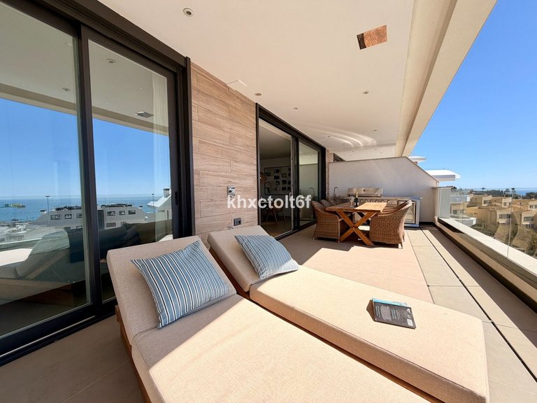 Apartment for Sale in Higueron, Malaga 25