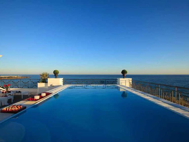 Apartment for Sale in New Golden Mile, Malaga 5