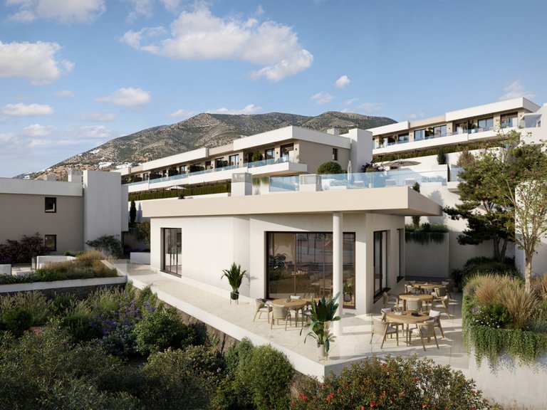 Town House for Sale in Fuengirola, Malaga 2