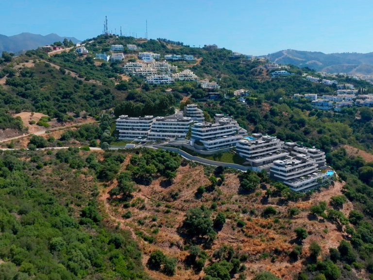 Apartment for Sale in Altos De Los Monteros, Malaga 28