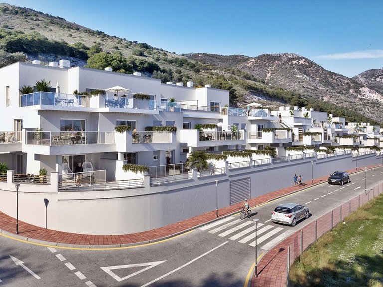 Apartment for Sale in Costa del Sol Benalmadena, Malaga 3