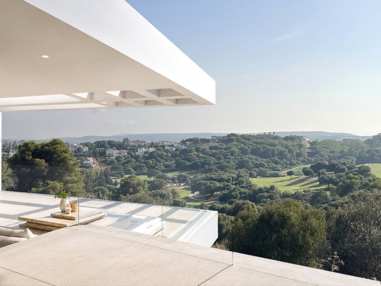 Villa for Sale in San Roque, Cadiz 3