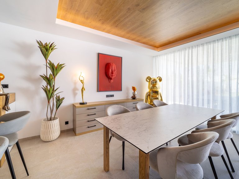 Villa for Sale in San Pedro De Alcántara, Malaga 5
