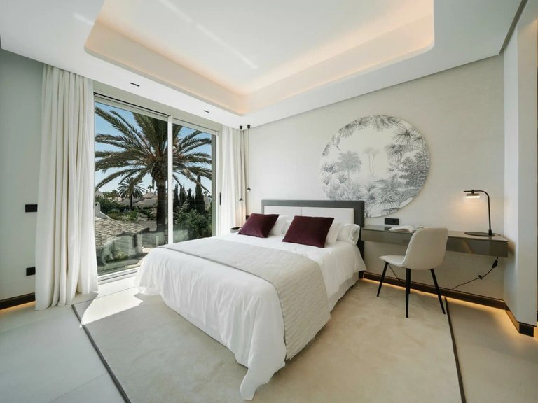 Villa for Sale in Marbella, Malaga 3