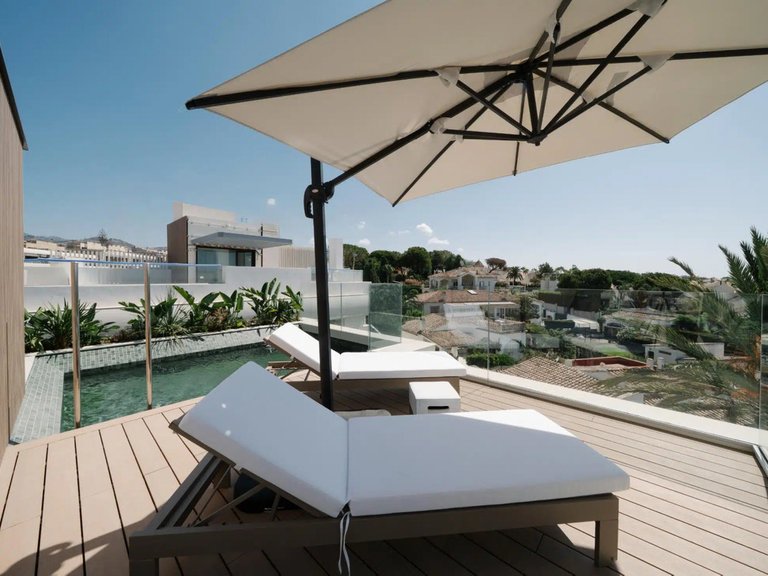 Villa for Sale in Marbella, Malaga 9