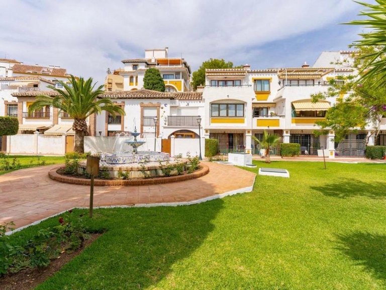 Town House for Sale in Fuengirola, Malaga 3