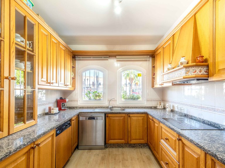 Town House for Sale in Fuengirola, Malaga 7