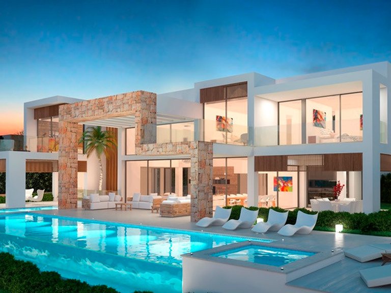 Villa for Sale in Nueva Andalucía, Malaga 1