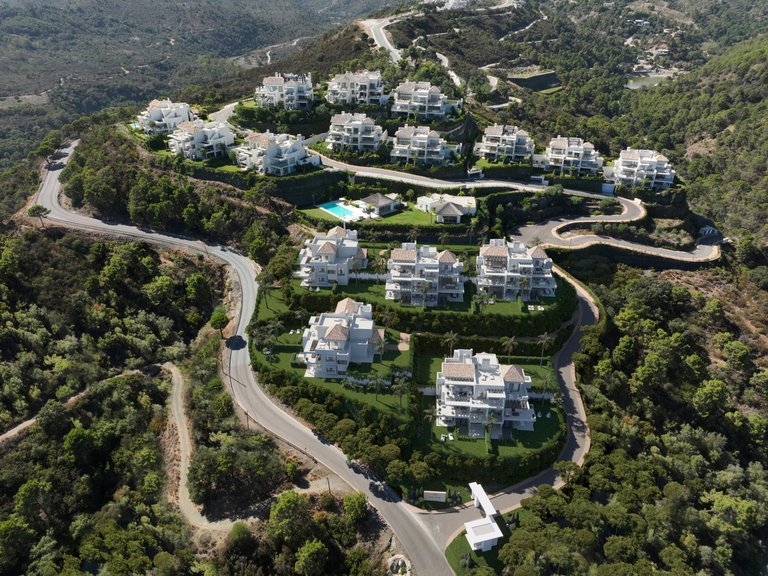 Apartment for Sale in Benahavís, Malaga 1