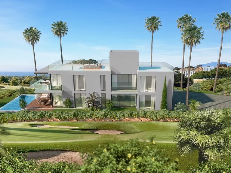 Villa for Sale in Cabopino, Malaga 3