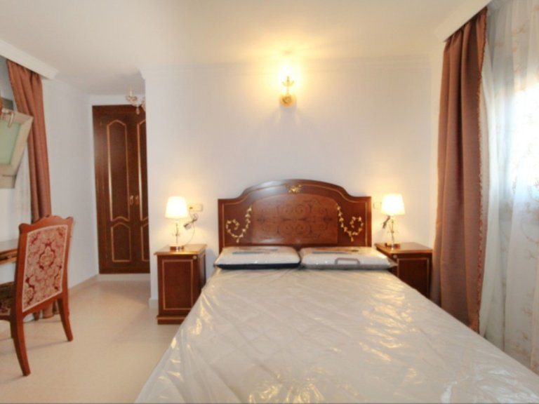 Villa for Sale in Guadalmina Baja, Malaga 13